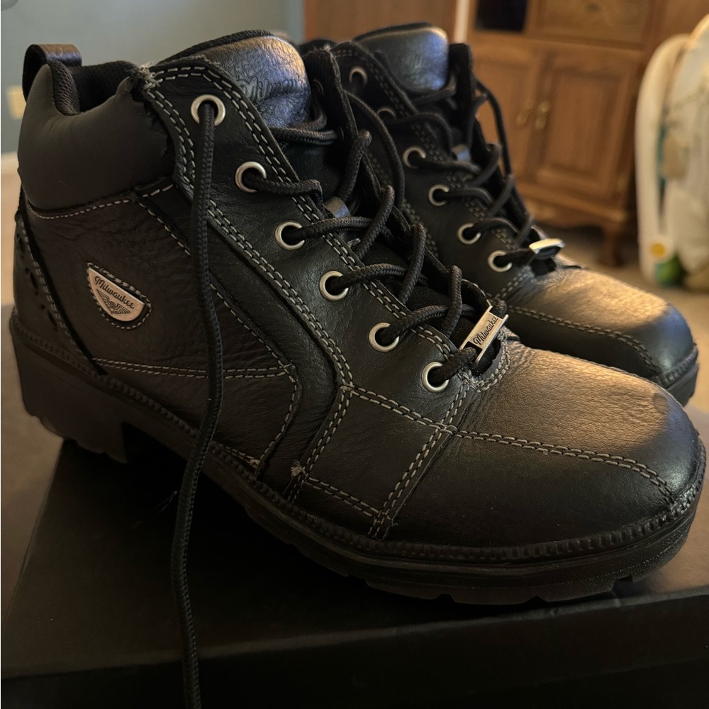 Milwaukee boots